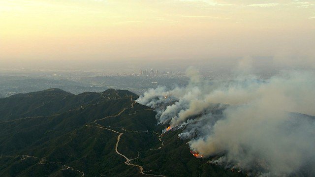 Νέα πυρκαγιά στο Λος Άντζελες – Εκκενώνονται σπίτια