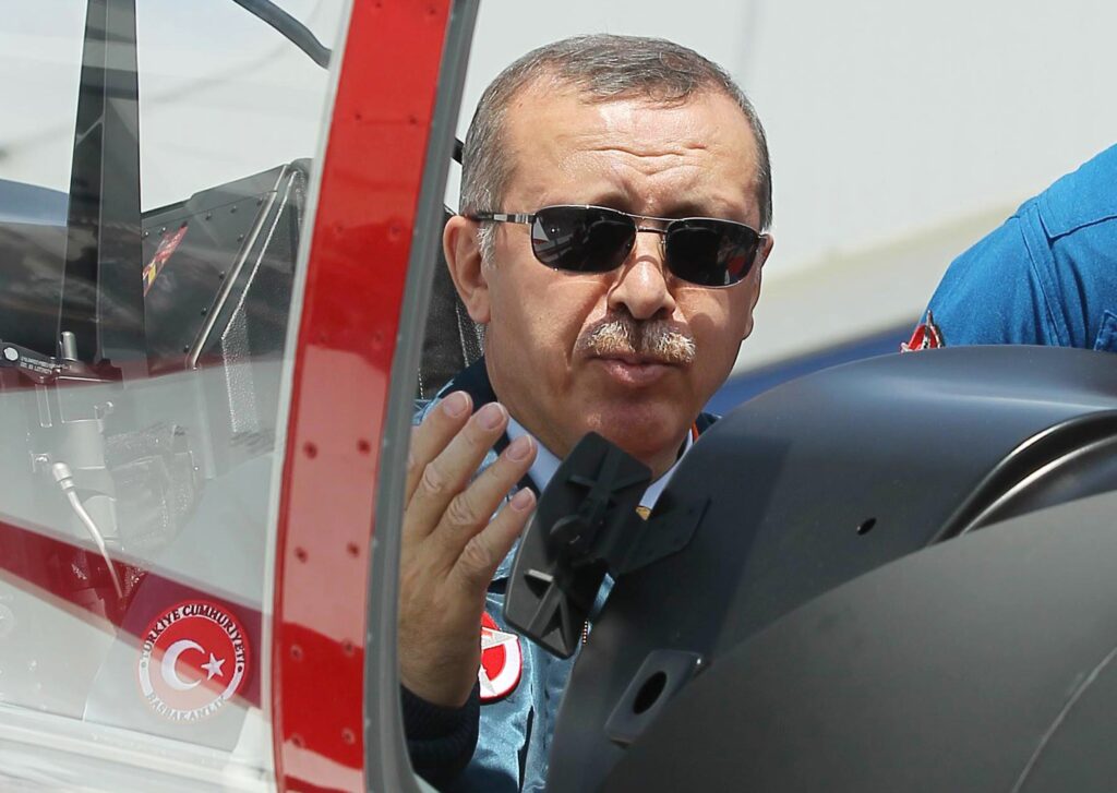 Η Τουρκία «ξέμεινε» από πιλότους λόγω εκκαθαρίσεων!
