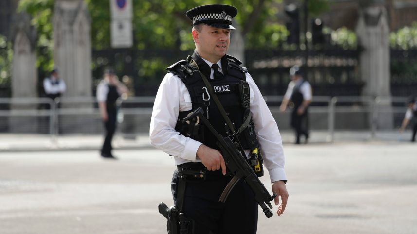 Λονδίνο: Συνελήφθησαν στρατιωτικοί σε ομάδα νεοναζί που ετοίμαζαν τρομοκρατικό χτύπημα