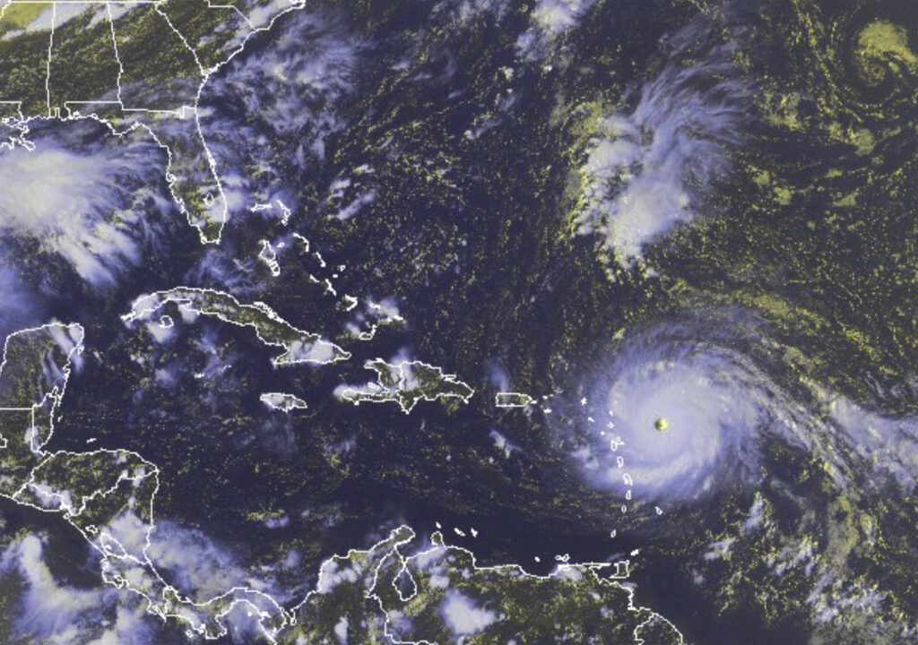 Κυκλώνας «χωρίς προηγούμενο» απειλεί τα νησιά της Καραϊβικής – Άνεμοι 360 χλμ/ώρα!