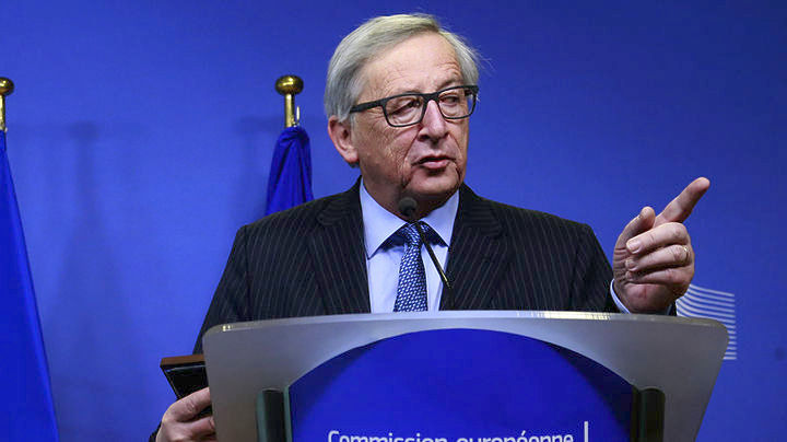 Γιούνκερ: Η ευρωζώνη χρειάζεται τον δικό της υπουργό Οικονομικών