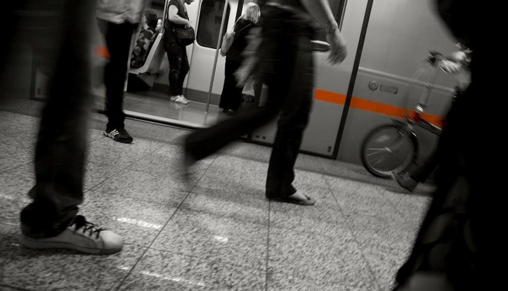Η σπείρα των πορτοφολάδων, οι διάλογοι και η «αδυναμία» σε συγκεκριμένους σταθμούς του μετρό (Photos)