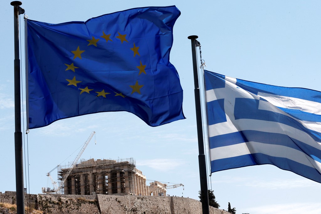 Handelsblatt: Οι επενδυτές εμπιστεύονται τα ελληνικά ομόλογα – Η αισιοδοξία επιστρέφει