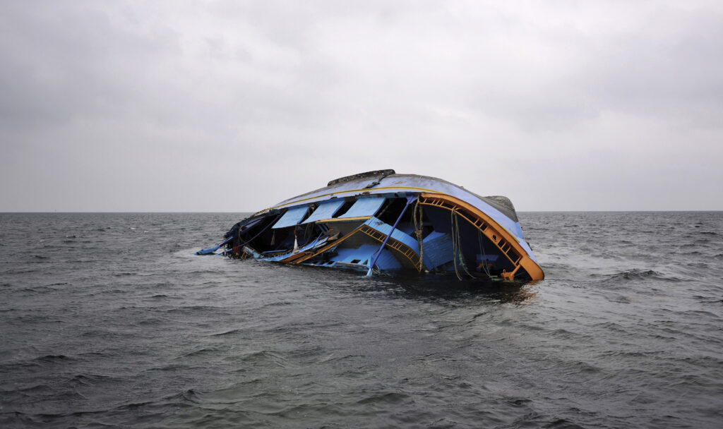 Τυνησία: 8 νεκροί από σύγκρουση πολεμικού πλοίου με βάρκα μεταναστών