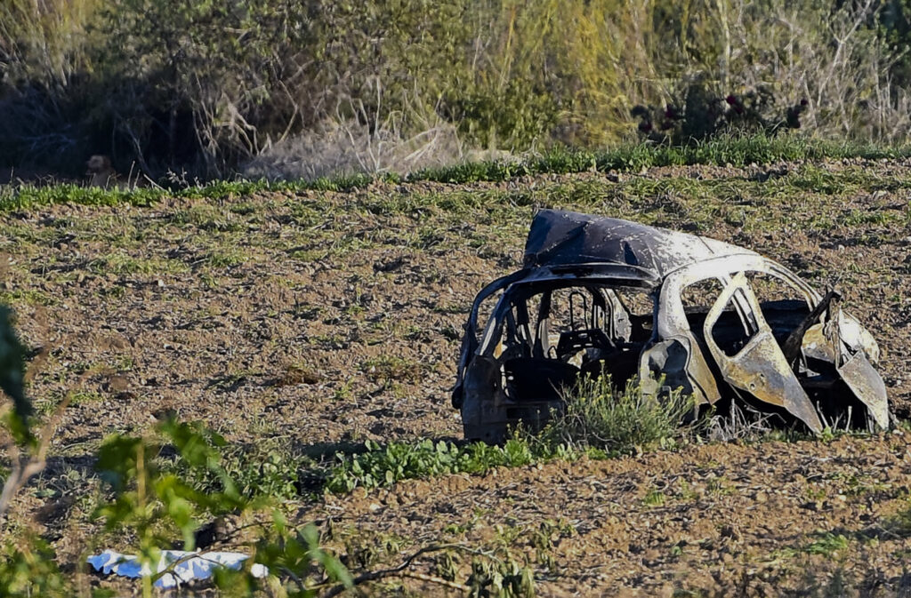 Νεκρή από βόμβα στο αυτοκίνητό της Μαλτέζα δημοσιογράφος που αποκάλυψε στα Panama Papers υποθέσεις διαφθοράς