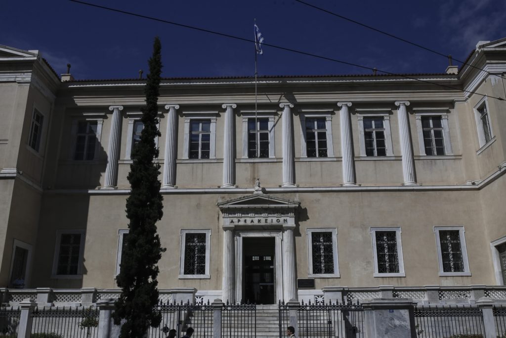 Το ΣτΕ συζήτησε τον νέο νόμο για την ιθαγένεια – Προσφυγές κατά της απόδοσής της σε παιδιά που γεννήθηκαν στην Ελλάδα