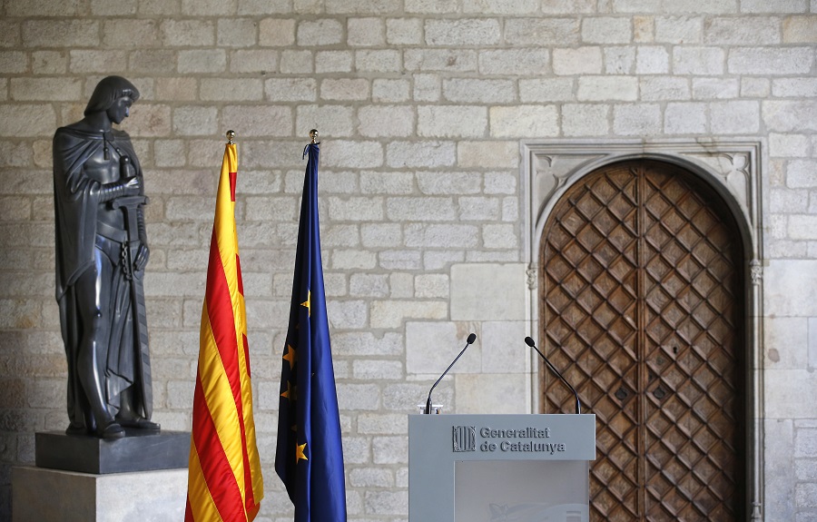 Ραγδαίες εξελίξεις στην Καταλονία: Θα προκηρύξει τελικά εκλογές ο Πουιτζντεμόντ;