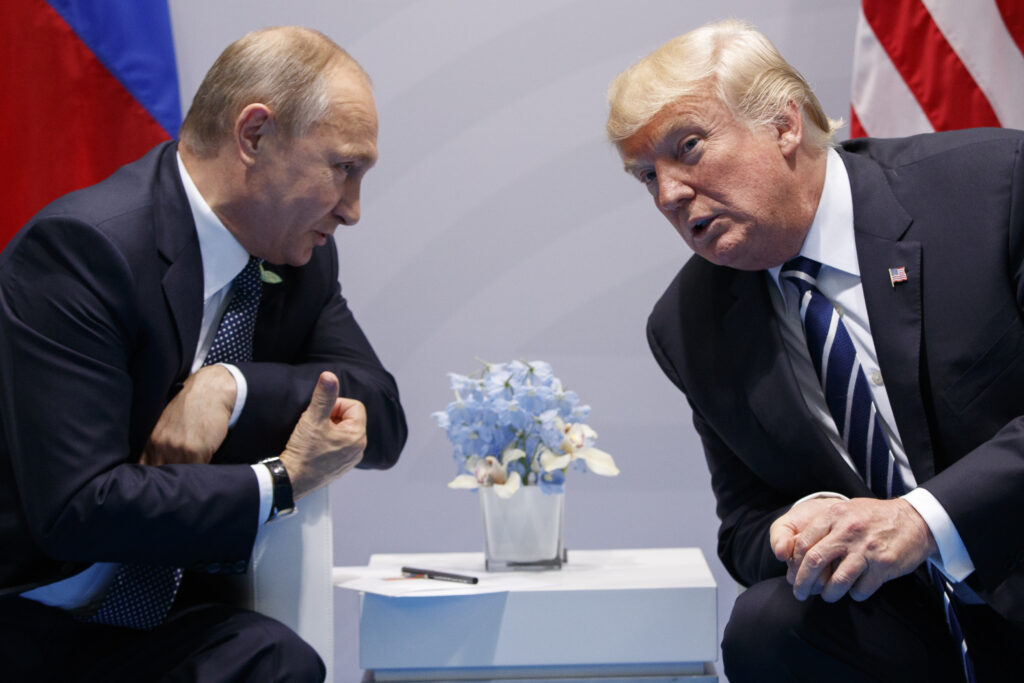 Πούτιν και Τραμπ συναντώνται στο Βιετνάμ