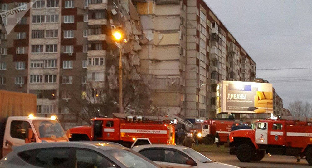 Κατέρρευσε 9οροφο κτίριο στη Ρωσία – Τουλάχιστον 3 νεκροί και τραυματίες (Video)