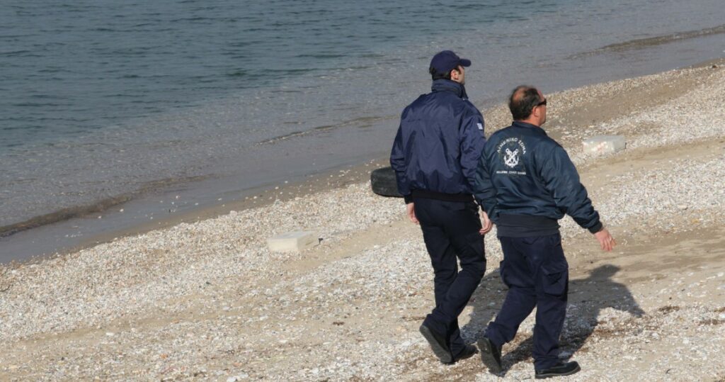 Αναγνωρίστηκε η σορός που βρέθηκε αλυσοδεμένη σε παραλία της Χαλκιδικής (Photo)