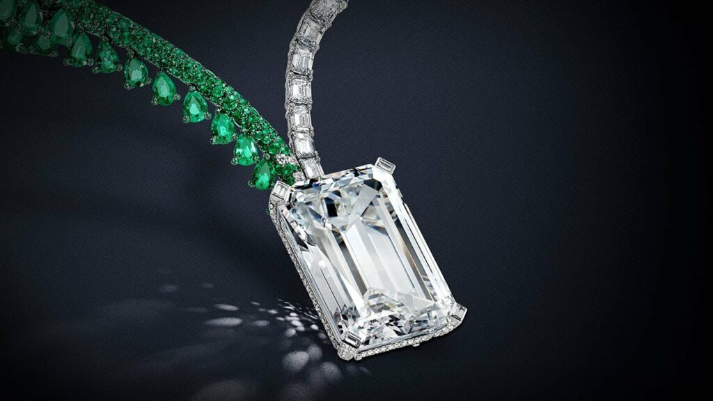 Κάποιος πλήρωσε 34 εκατομμύρια δολάρια για ένα διαμάντι (Video)