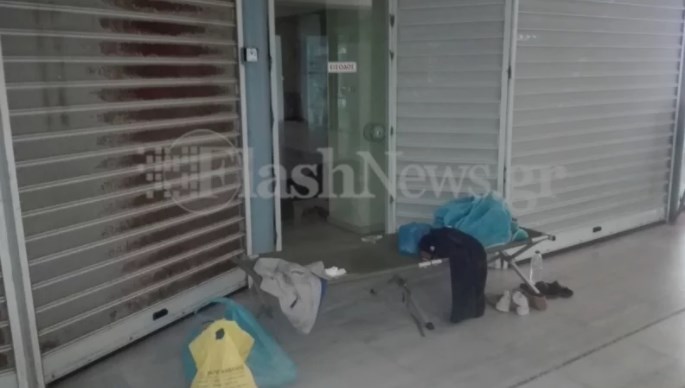 Χανιά: Άστεγος βρέθηκε νεκρός σε ράντζο σε εμπορικό κέντρο