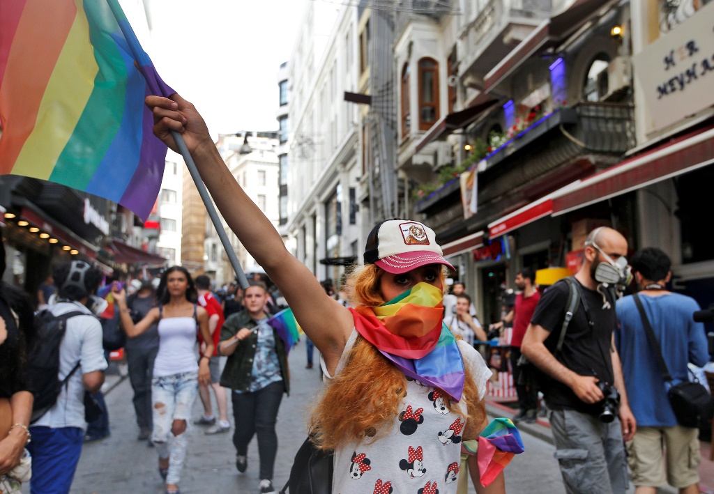 Άγκυρα: Απαγορεύονται ταινίες και εκθέσεις για ομοφυλόφιλους
