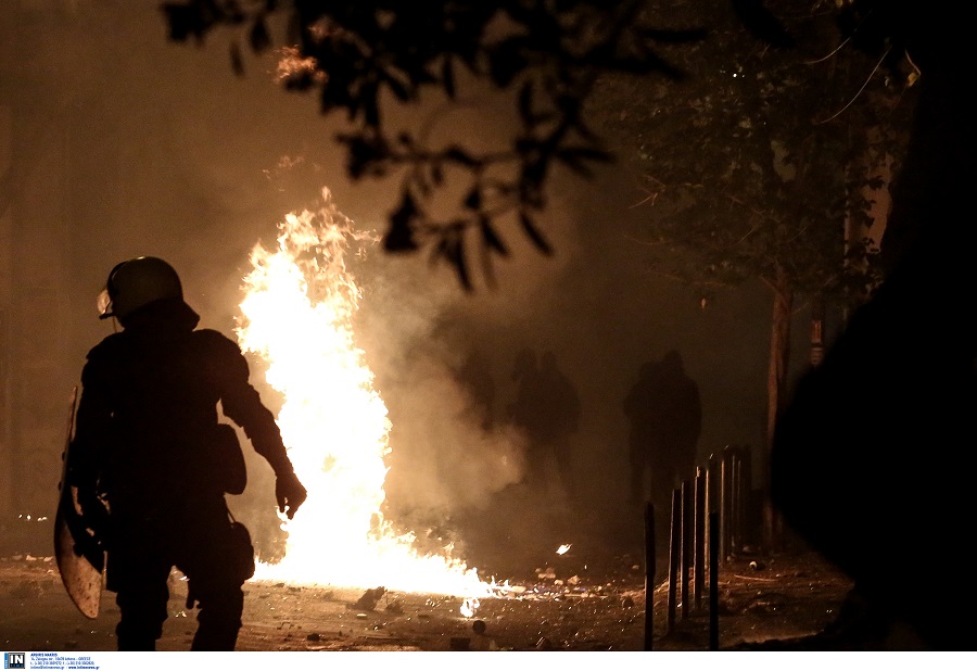 Αναβολή στη δίκη των 10 συλληφθέντων για τα επεισόδια στο Πολυτεχνείο