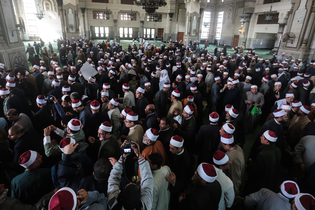 Αίγυπτος: Τριήμερο εθνικό πένθος για τη σφαγή στο τέμενος  – στους 305 οι νεκροί (Photos+Video)