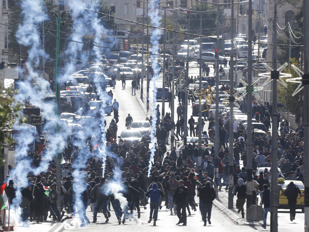 Παλαιστίνη: Διαδηλώσεις και τραυματίες μετά την απόφαση Τραμπ να αναγνωρίσει την Ιερουσαλήμ ως πρωτεύουσα του Ισραήλ (Photos)