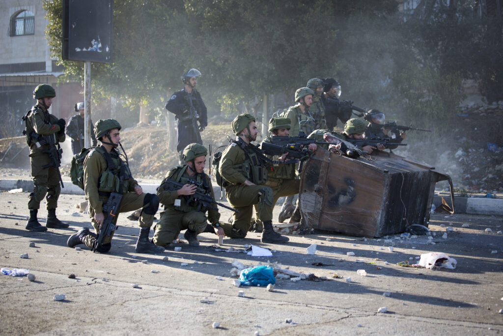 Ισραήλ: Ο στρατός αναζητεί τους δράστες του φόνου ενός Ισραηλινού εποίκου