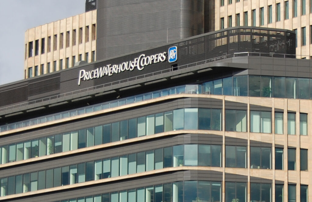 PwC: Η Ελλάδα από τους βασικούς μοχλούς ανάπτυξης της Ευρωζώνης