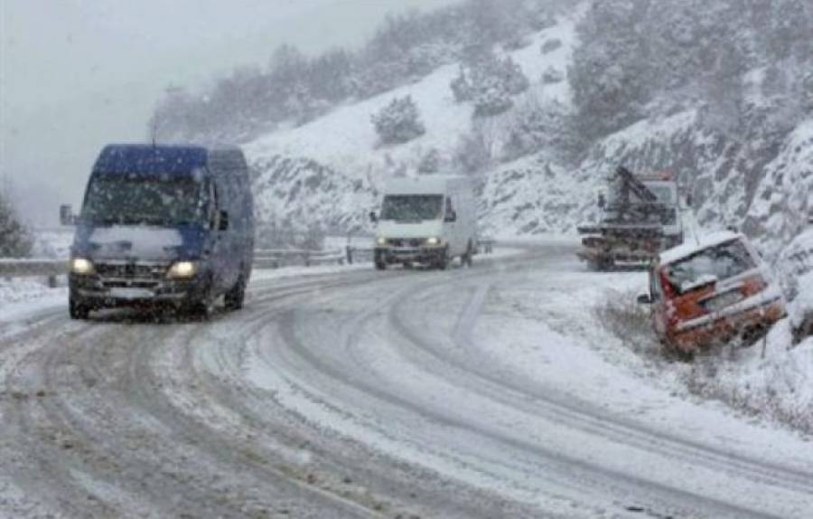 Πελοπόννησος: Τι πρέπει να προσέξουν οι οδηγοί ενόψει του χιονιά