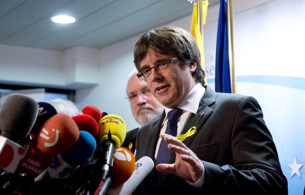 Πολιτική διαπραγμάτευση με τη Μαδρίτη ζητά ο Κάρλες Πουτζδεμόν