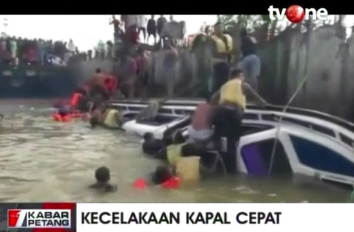 Ινδονησία: 8 νεκροί, ανάμεσά τους και παιδιά σε ναυάγιο