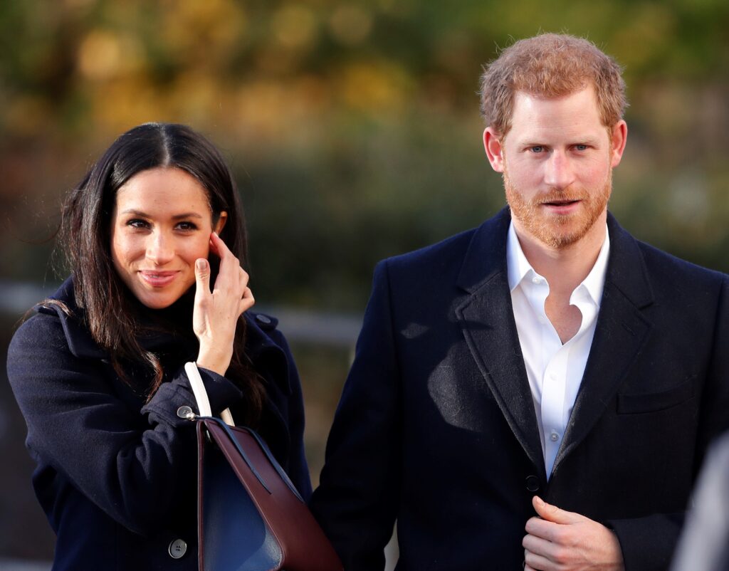 Ο γάμος του πρίγκιπα Χάρι φέρνει τουρίστες και χρήμα στη Βρετανία