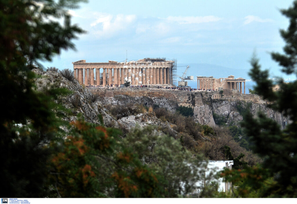 Καλός καιρός με λίγες νεφώσεις – Μικρή μείωση της θερμοκρασίας