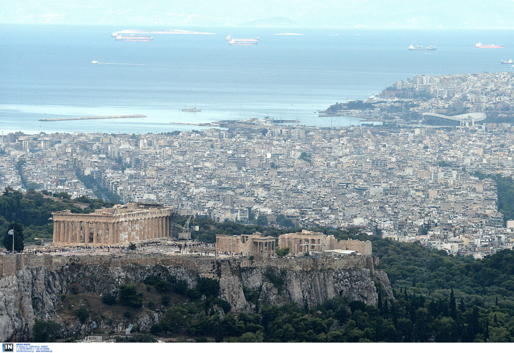 Υγρασία,βροχές και καταιγίδες σε όλη τη χώρα: Ο καιρός της Πέμπτης