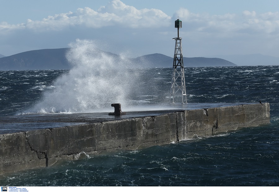 Σε ταχύτητες-ρεκόρ οι θυελλώδεις άνεμοι που πνέουν στην Ελλάδα – Έφτασαν τα 132 χιλιόμετρα την ώρα