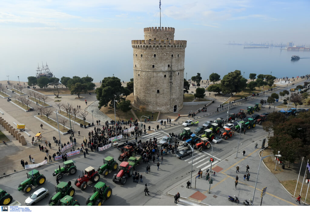 Είσοδο στη Θεσσαλονίκη με 100 τρακτέρ ετοιμάζουν οι αγρότες ενόψει Agrotica
