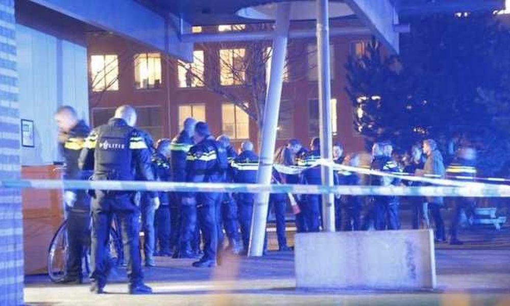 Η εν ψυχρώ δολοφονία ενός 17χρονου μπροστά σε 6χρονα παιδιά συγκλονίζει το Άμστερνταμ