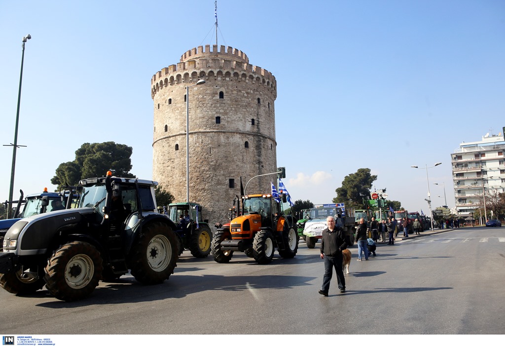 Θεσσαλονίκη: Αγροτικό συλλαλητήριο με τρακτέρ στην Agrotica