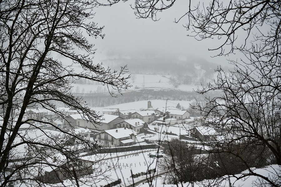 Σφοδρός χιονιάς στην Ισπανία – Ακυρώθηκαν πτήσεις, έκλεισαν σχολεία (Photos)