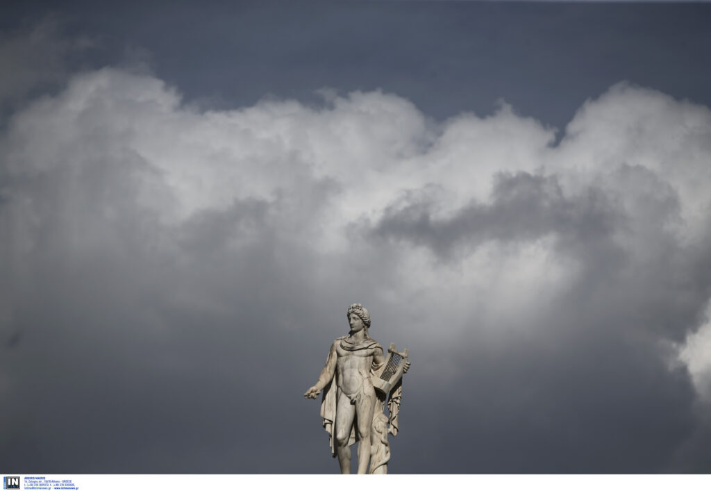 Συννεφιά με βροχές σε ολόκληρη τη χώρα