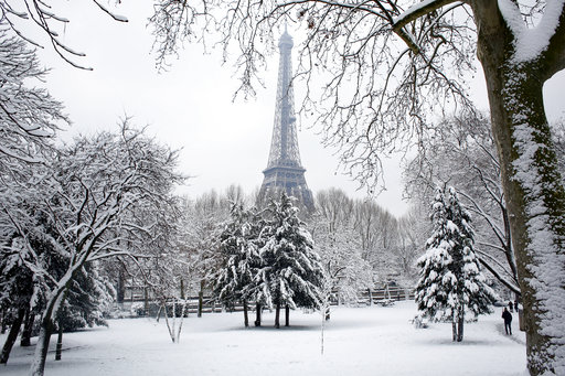 Δείτε το Παρίσι χιονισμένο (Photos)