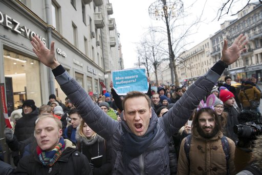 Ρωσία: Αφέθηκε ελεύθερος ο ηγέτης της αντιπολίτευσης – Είχε συλληφθεί βγαίνοντας από τον οδοντίατρο (Photo)