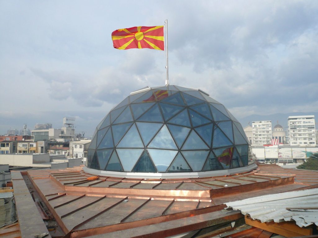 Η κυβέρνηση της ΠΓΔΜ διαψεύδει το Reuters – Ο Ζάεφ δεν μίλησε ποτέ για αλλαγή συντάγματος