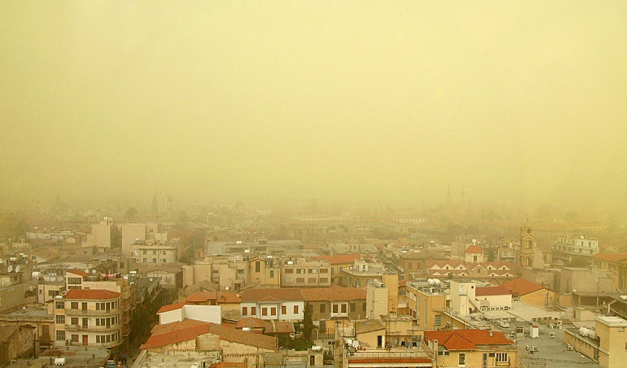 Συναγερμός στην Κύπρο από πυκνή σκόνη
