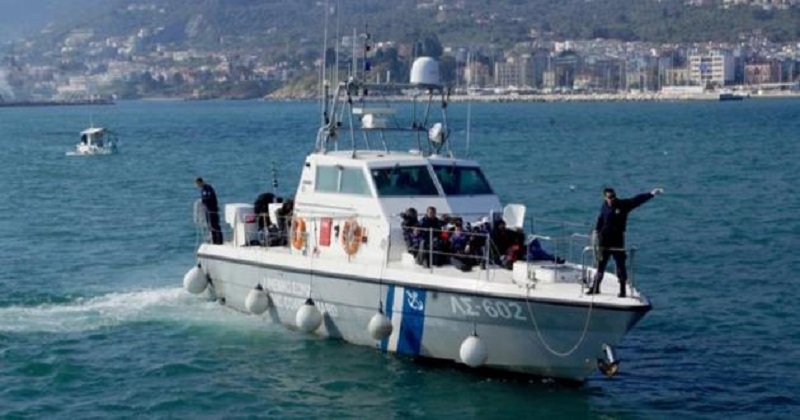 Με τρία πλωτά ασθενοφόρα εξοπλίζεται το λιμενικό σώμα