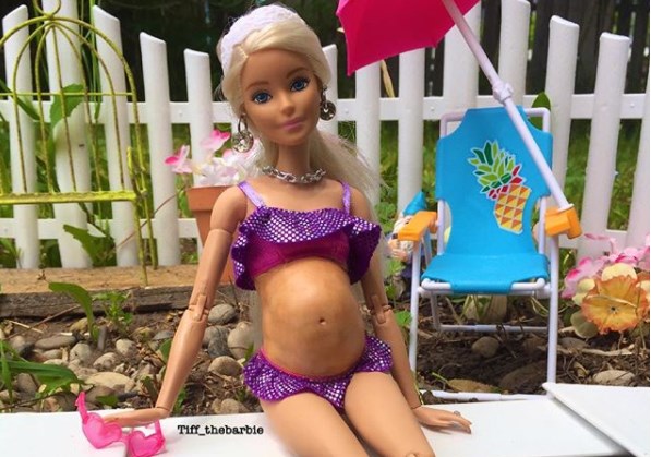 Η Barbie έκανε σεξ κι έμεινε έγκυος (Photos)