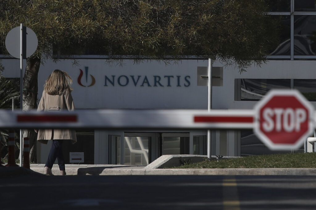 Απολύθηκε από τη Novartis η γραμματέας του Φρουζή