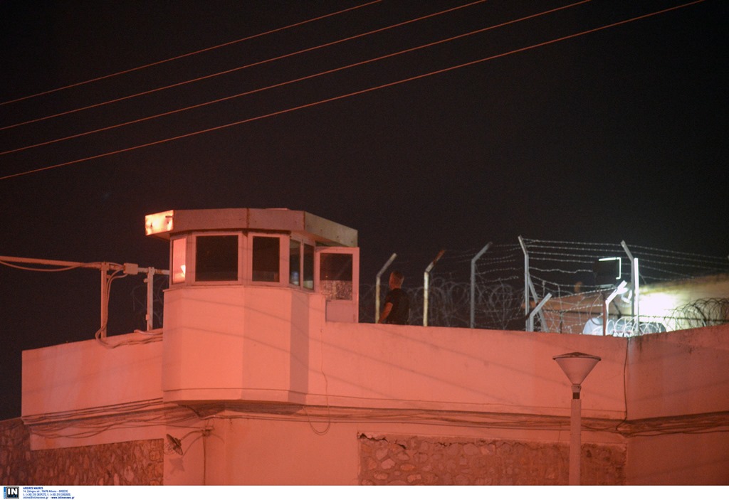 Κρατούμενος μετέτρεψε σε «βαποράκι» την 12χρονη κόρη του