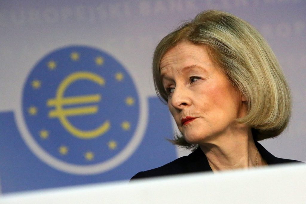 Νουί: Η ΕΚΤ επιβλέπει στενά τις προσπάθειες μείωσης των κόκκινων δανείων