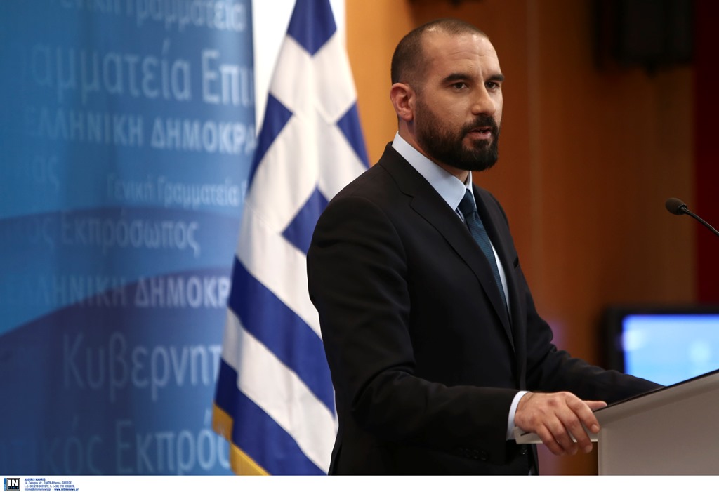 Τζανακόπουλος: Η «μπάλα» είναι στο γήπεδο της πΓΔΜ