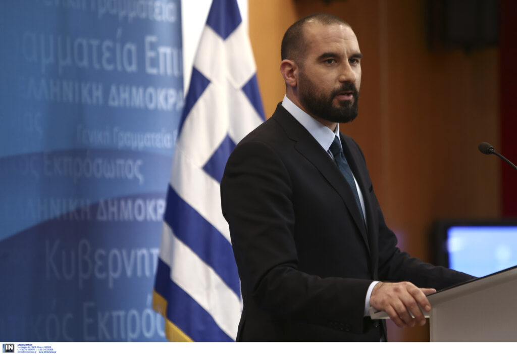 Τζανακόπουλος  Η αφωνία Μητσοτάκη οφείλεται στις προνομιακές του σχέσεις με τον κ. Μαρινάκη