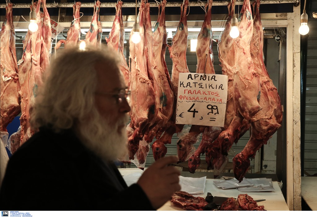 Εντατικοί έλεγχοι στην αγορά τροφίμων λόγω Πάσχα