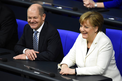 Süddeutsche Zeitung: Οι εταίροι πιέζουν Σολτς για ελληνικό χρέος – Αυστηρές δεσμεύσεις  και έλεγχος της Ελλάδας
