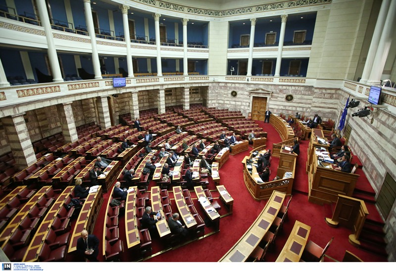 Η Βουλή θα «υιοθετήσει» τα παιδιά του Σμηναγού Μπαλταδώρου