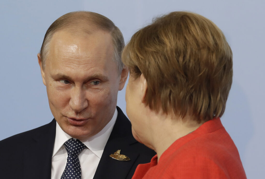 H Μέρκελ θέλει να συναντηθεί το συντομότερο με τον Πούτιν