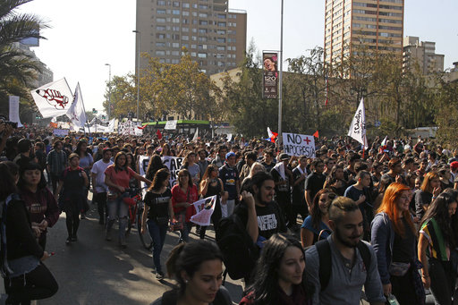 Χιλή: 10.000 στους δρόμους κατά του ασφαλιστικού που είχε θεσπίσει δικτάτορας Πινοσέτ
